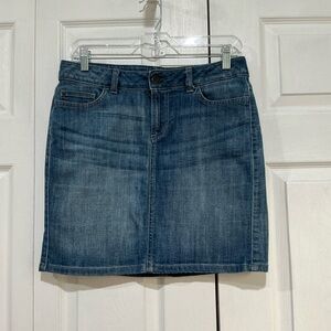 🍓 Tommy Hilfiger Blue Denim Skirt - Size 4
